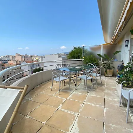 T3 Climatise Villa Juana Avec Parking Et Proche Plage * Antibes